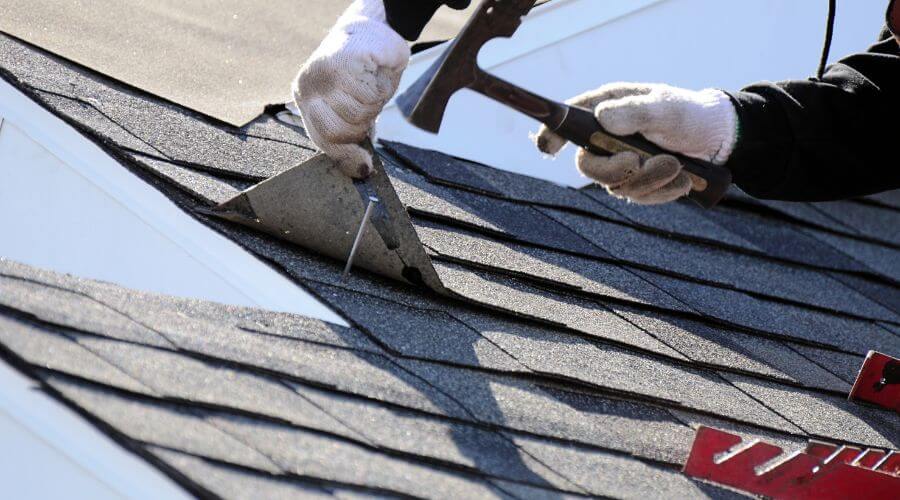 Professional gutter cleaning in Tiplersville, MS